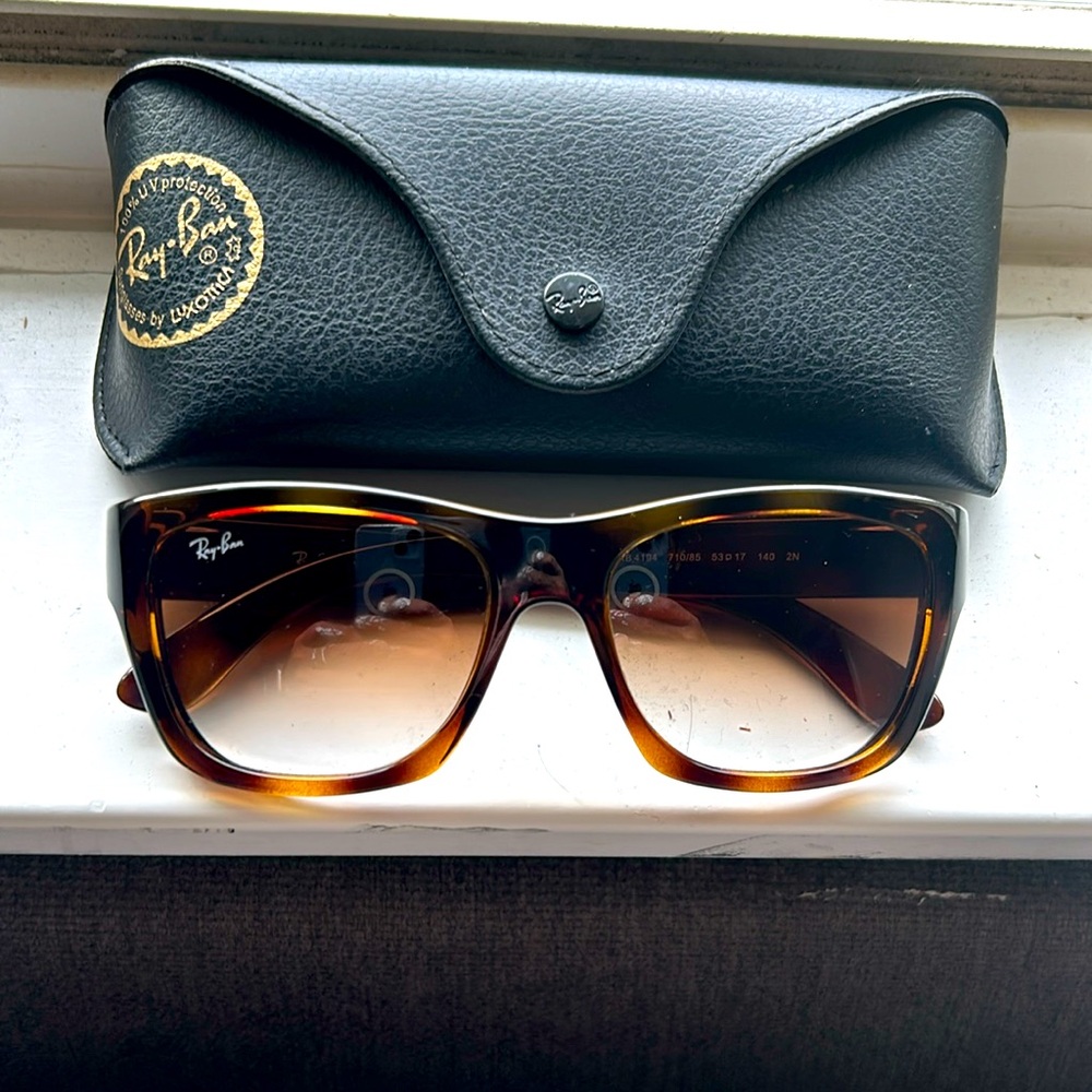 Nice sunglasses for woman